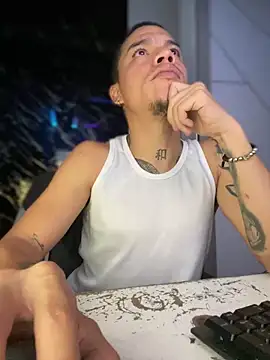 Snapshot of Osiiriis chatting on February 2025 08:50:02 AM Osiiriis online show from February 2025 08:50:02 AM