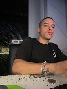 Snapshot of Osiiriis chatting on March 2025 06:07:02 AM Osiiriis online show from March 2025 06:07:02 AM