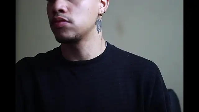 Snapshot of Osiiriis chatting on March 2025 01:45:02 AM Osiiriis online show from March 2025 01:45:02 AM