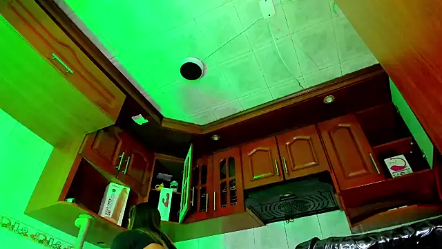 LaureenHills online show from January 2025 03:41:01 AM