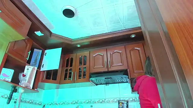 LaureenHills online show from March 2025 03:30:02 AM