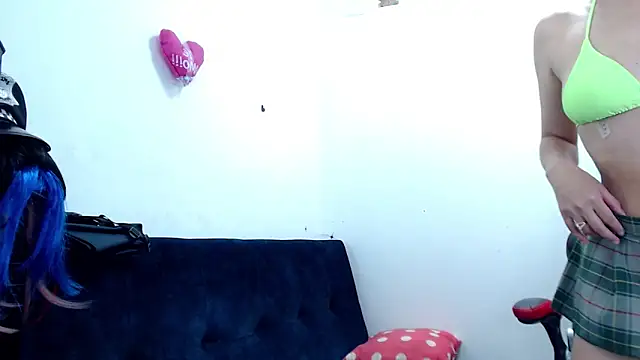 kaira sweet  online show from February 2025 01:55:02 AM