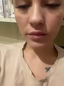 DreamGirl-777 online show from January 2025 01:00:02 PM