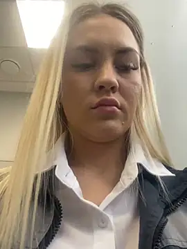 DreamGirl-777 online show from January 2025 07:25:01 AM