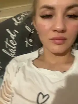 DreamGirl-777 online show from February 2025 12:47:02 PM