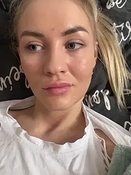 DreamGirl-777 online show from March 2025 06:13:02 AM