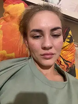 DreamGirl-777 online show from September 2025 05:01:02 PM