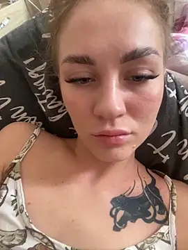 DreamGirl-777 online show from October 2025 12:03:01 PM