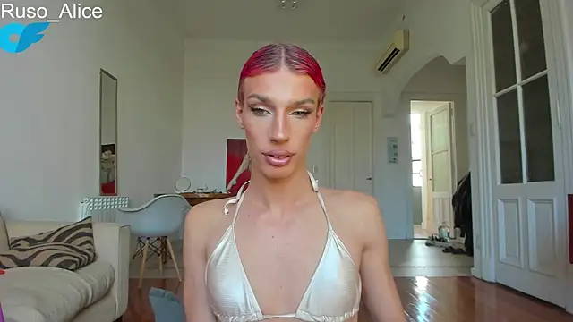 Snapshot of AliceSnowCatt chatting on March 2025 04:40:02 PM AliceSnowCatt online show from March 2025 04:40:02 PM