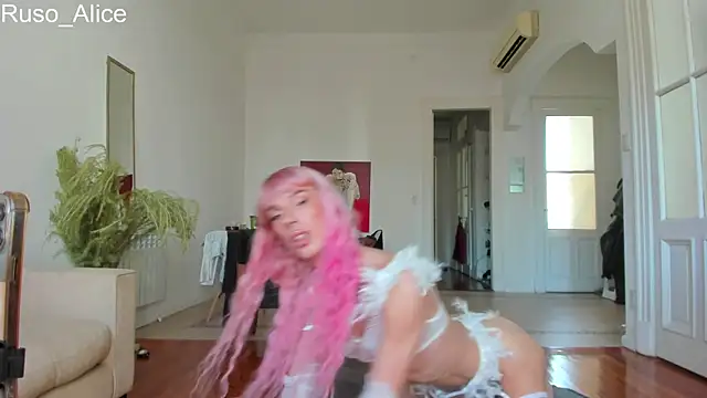 Snapshot of AliceSnowCatt chatting on March 2025 02:07:02 PM AliceSnowCatt online show from March 2025 02:07:02 PM