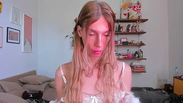 Snapshot of AliceSnowCatt chatting on September 2025 04:06:02 PM AliceSnowCatt online show from September 2025 04:06:02 PM