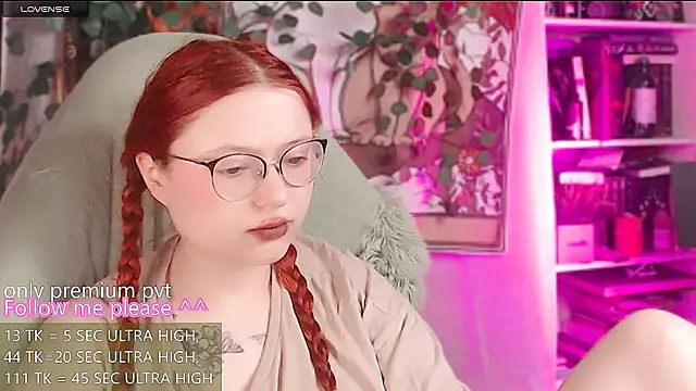Snapshot of me__hanna chatting on June 2026 02:23:02 AM me hanna online show from June 2026 02:23:02 AM