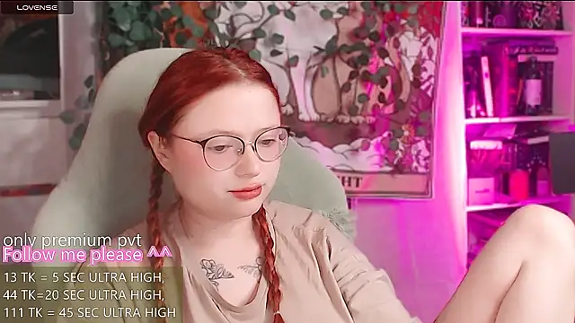 Snapshot of me__hanna chatting on June 2026 03:09:02 AM me hanna online show from June 2026 03:09:02 AM