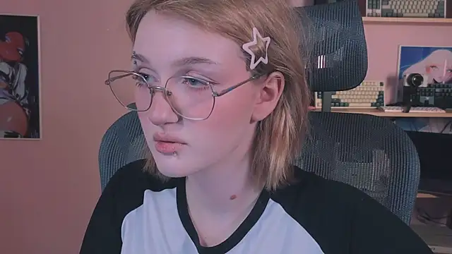 ELLIEJAY online show from February 2026 05:22:02 AM