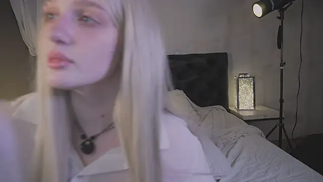 ELLIEJAY online show from May 2026 05:25:02 AM