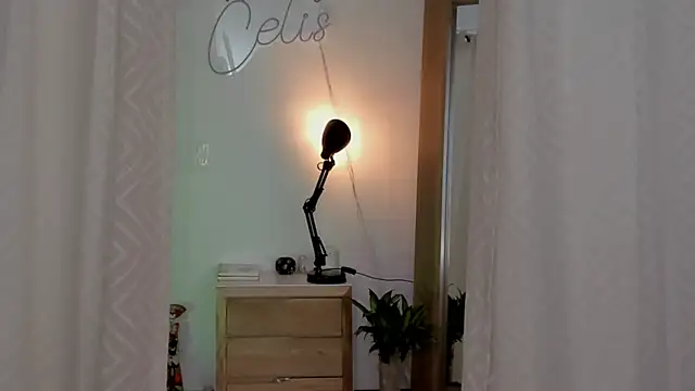 yandracelisofficial online show from February 2025 08:21:02 AM