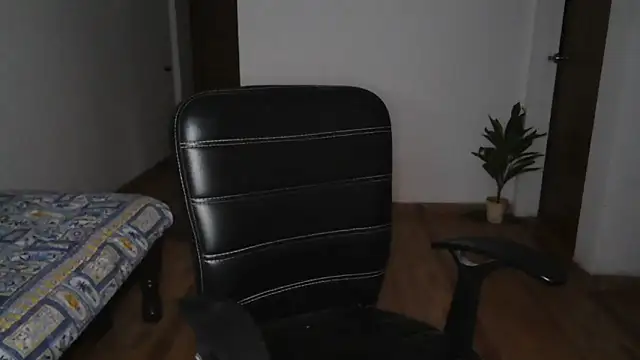 Suzie darling online show from December 2025 02:08:02 AM