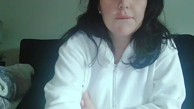 magical mia online show from November 2025 12:26:01 PM