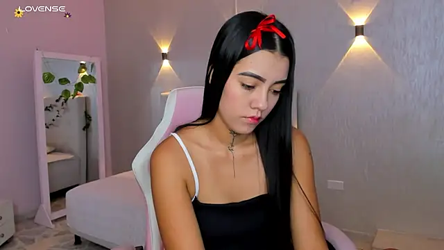 miagomezweb1 online show from February 2025 12:40:01 PM