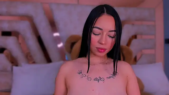 AnthonellaSweet online show from October 2025 03:47:02 AM