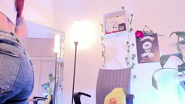 Snapshot of GenesisWhite chatting on February 2025 08:10:02 AM GenesisWhite online show from February 2025 08:10:02 AM