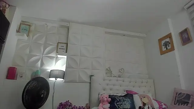 Ammy Queen online show from February 2025 11:36:01 PM