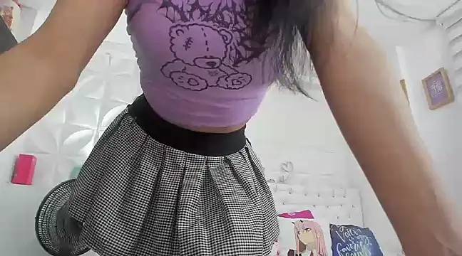 Ammy Queen online show from February 2025 05:24:01 AM