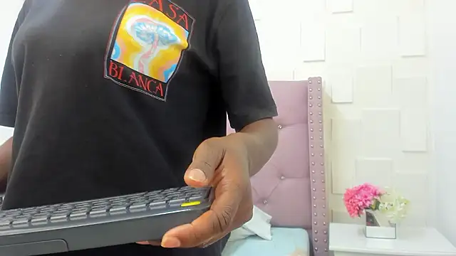 MonicaSchwartz online show from February 2026 08:36:01 PM