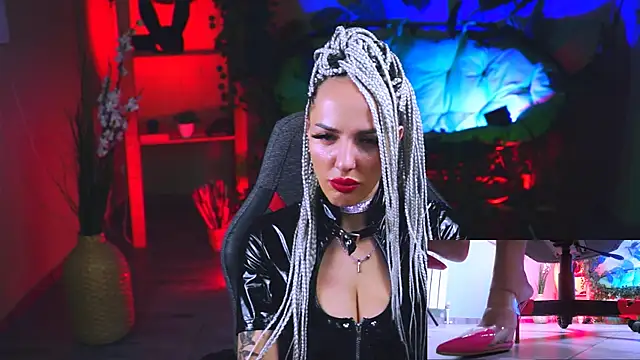 MonicaMaxwel online show from February 2025 06:13:02 PM