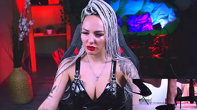 MonicaMaxwel online show from February 2025 12:05:02 PM