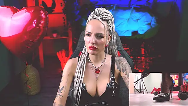 MonicaMaxwel online show from February 2025 06:23:02 PM