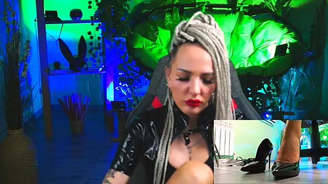 MonicaMaxwel online show from March 2025 03:05:02 PM