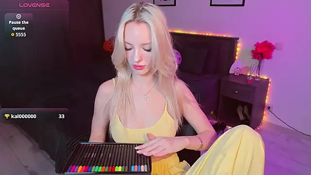 AleksaBlonde online show from November 2025 06:02:02 AM