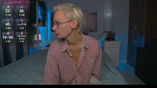 HelgaHimmell online show from December 2024 04:34:01 PM