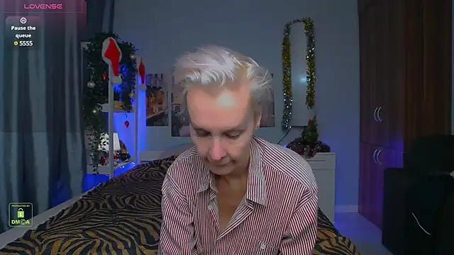 HelgaHimmell online show from December 2024 09:43:01 PM