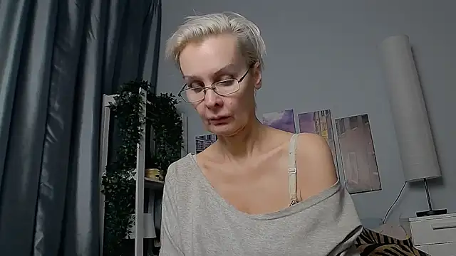 HelgaHimmell online show from January 2025 10:30:02 PM