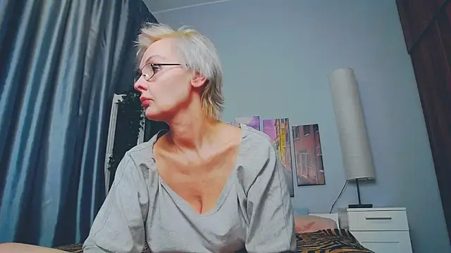 HelgaHimmell online show from March 2025 11:44:02 PM