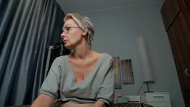 HelgaHimmell online show from March 2025 04:08:02 AM