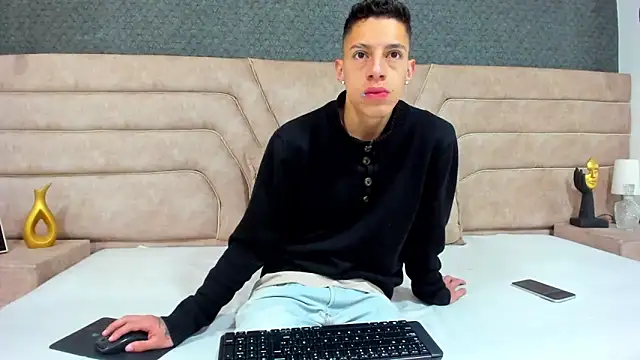 thiago19s online show from July 2026 12:33:01 PM