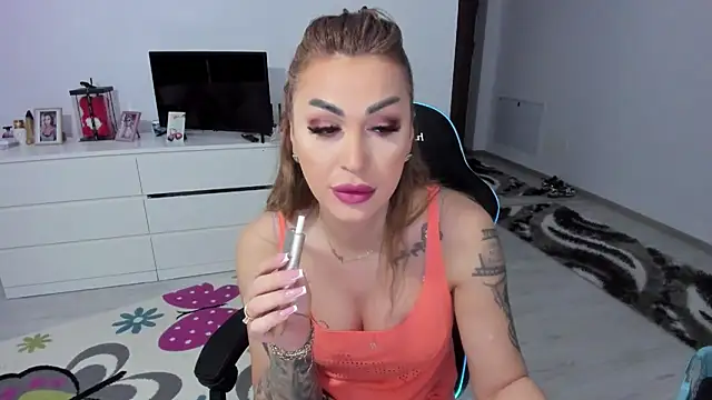 GlossyDiamondX online show from March 2025 05:46:01 AM