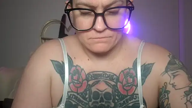 quinnmariexo online show from February 2026 07:12:01 AM