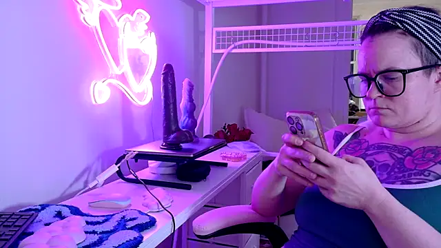 quinnmariexo online show from February 2026 11:12:01 PM