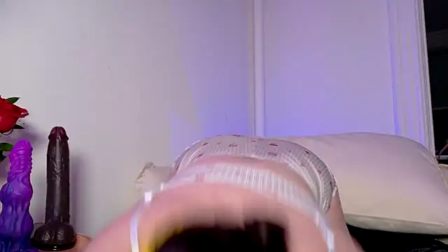 quinnmariexo online show from February 2026 11:05:02 PM