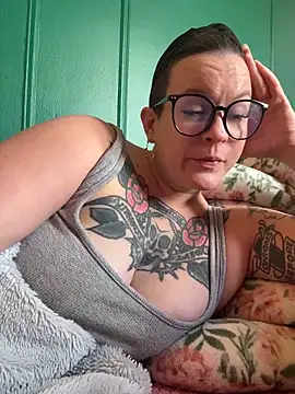 quinnmariexo online show from March 2026 05:38:01 PM