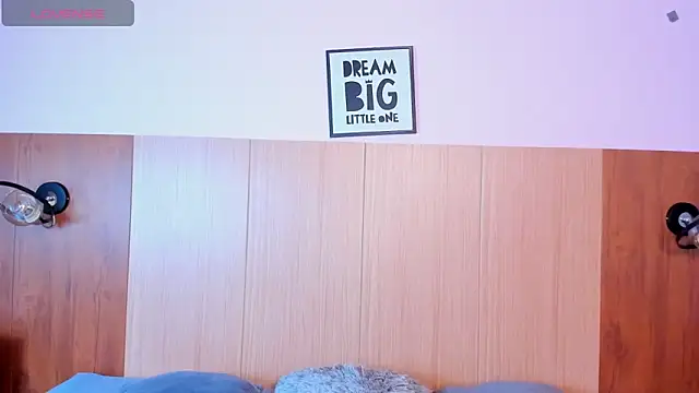 Aishaza1 online show from October 2025 12:22:02 PM