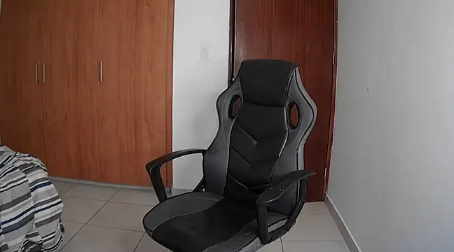 Snapshot of modexusparty1 chatting on January 2025 08:07:02 PM modexusparty1 online show from January 2025 08:07:02 PM