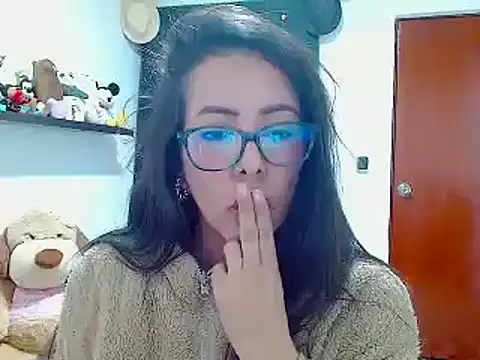 ella peck online show from December 2024 05:33:02 AM