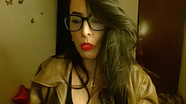 Snapshot of ella_peck chatting on June 2026 03:07:01 AM ella peck online show from June 2026 03:07:01 AM