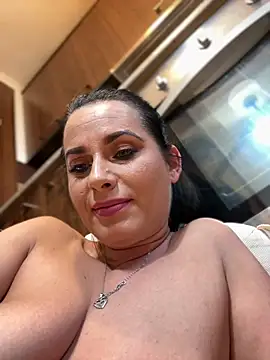 Hotmomcheckk  online show from December 2024 12:52:02 PM