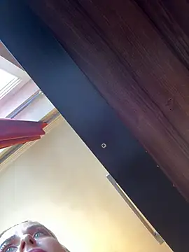 Hotmomcheckk  online show from March 2025 12:48:02 PM